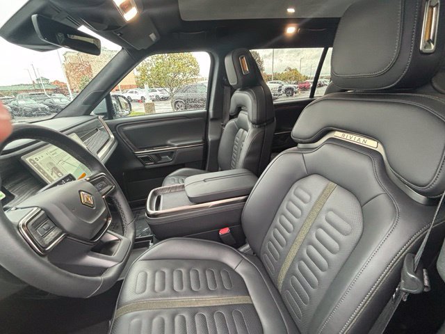 Used 2022 Rivian R1S Launch Edition Quad AWD/4WD image 17