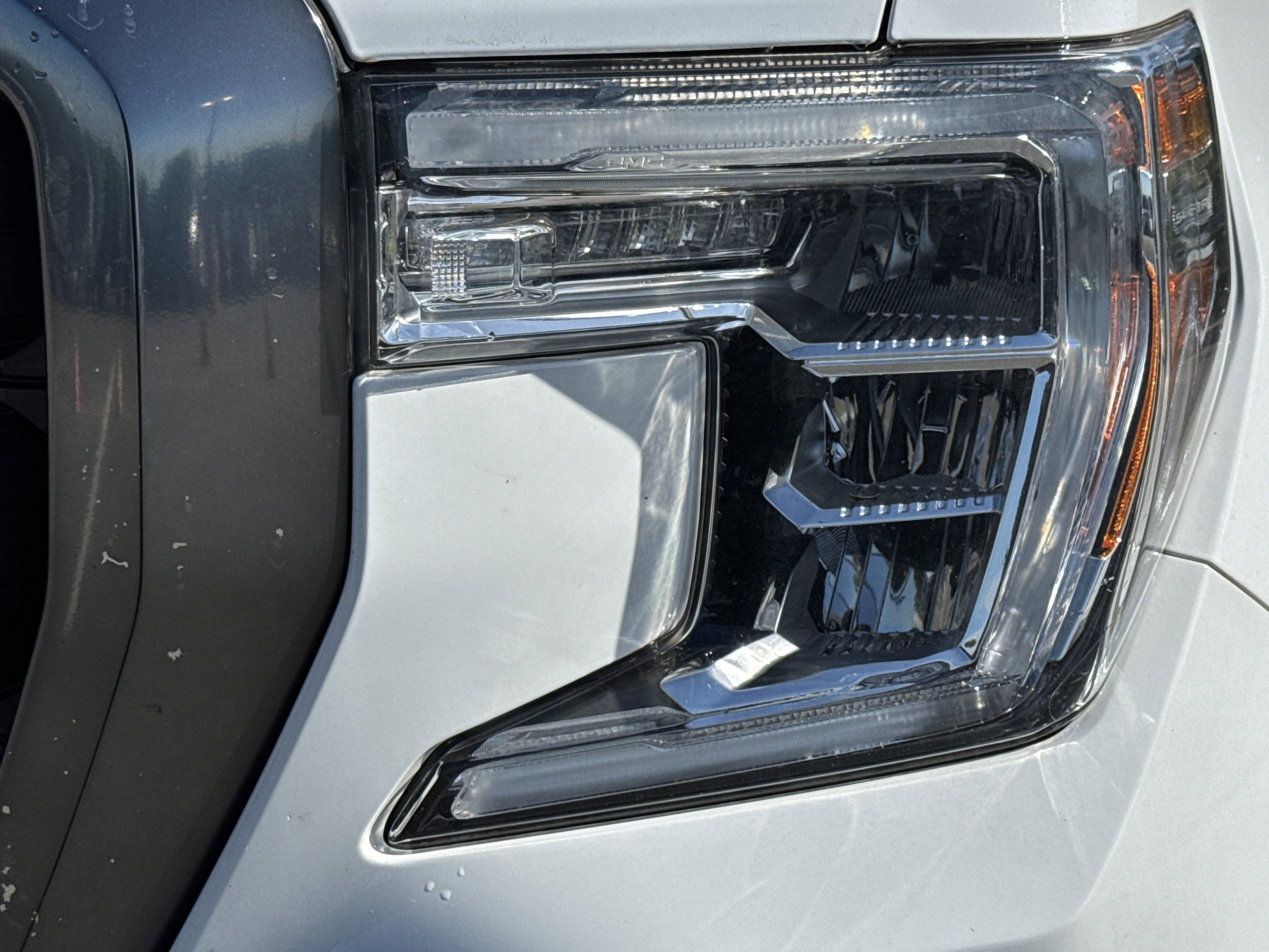 Used 2021 GMC Sierra 1500 AT4 w/ AT4 Premium Package image 6