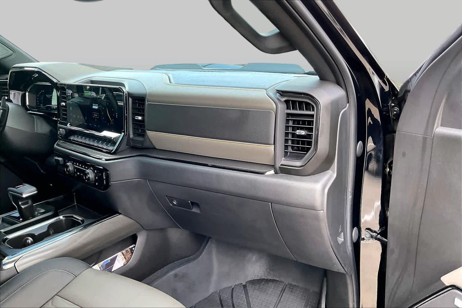 Certified 2024 Chevrolet Silverado 1500 ZR2 AWD/4WD image 18