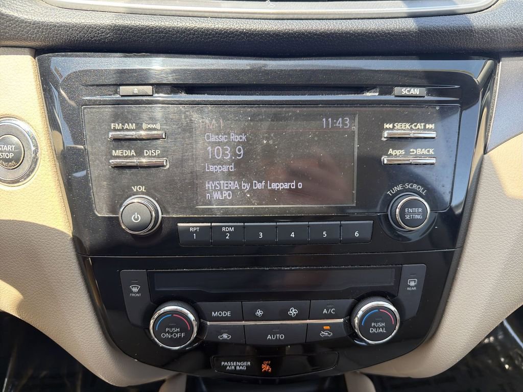 Used 2015 Nissan Rogue SV FWD image 12