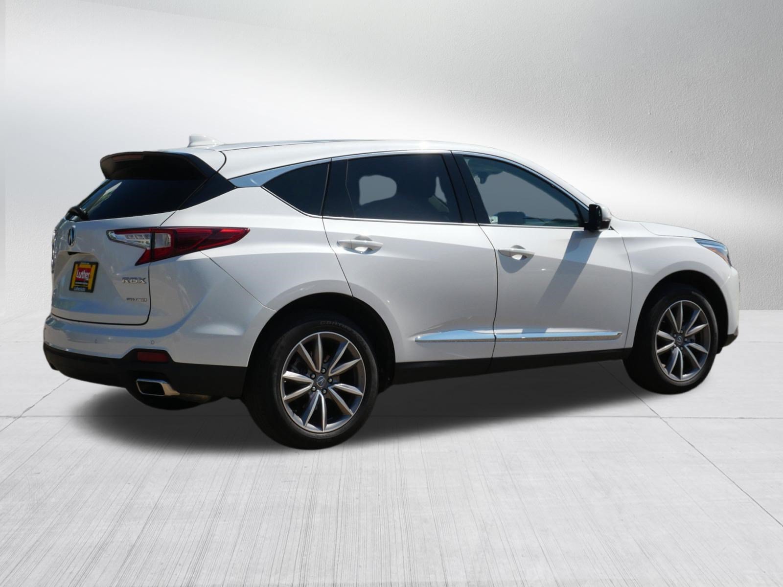 Used 2024 Acura RDX w/ Technology Package AWD/4WD image 7
