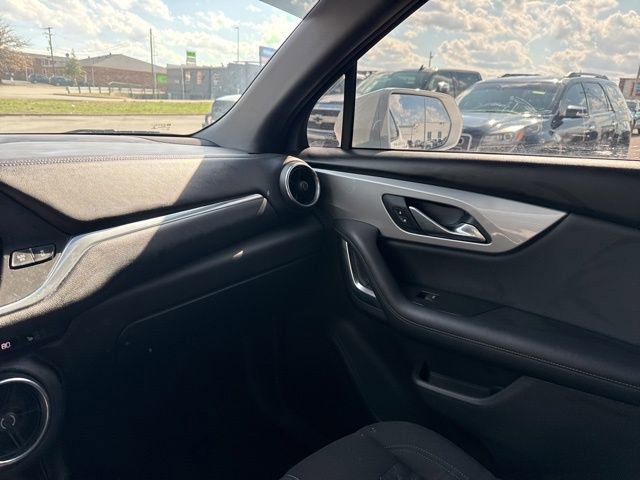 Used 2019 Chevrolet Blazer LT image 21