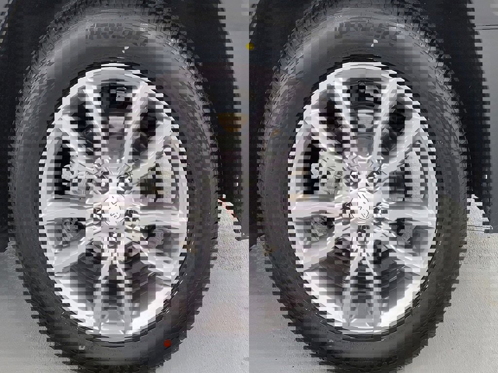 Used 2023 GMC Terrain SLT image 11