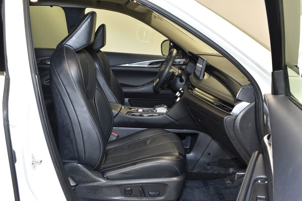 Used 2023 INFINITI QX60 Luxe w/ Cargo Package image 32
