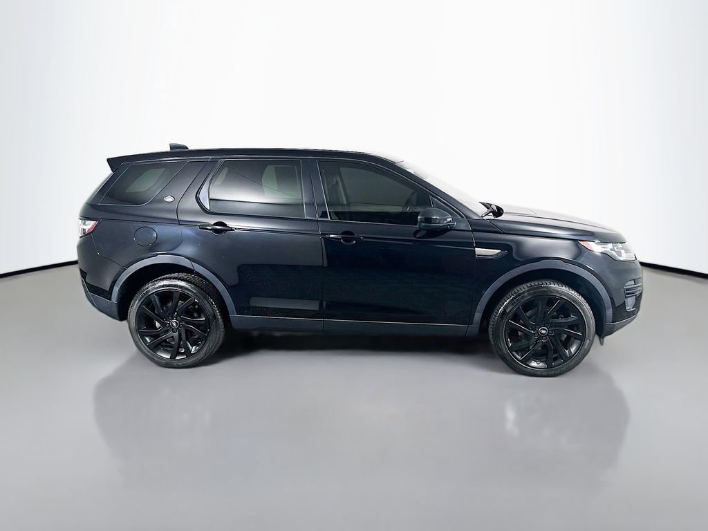 Used 2018 Land Rover Discovery Sport SE image 8