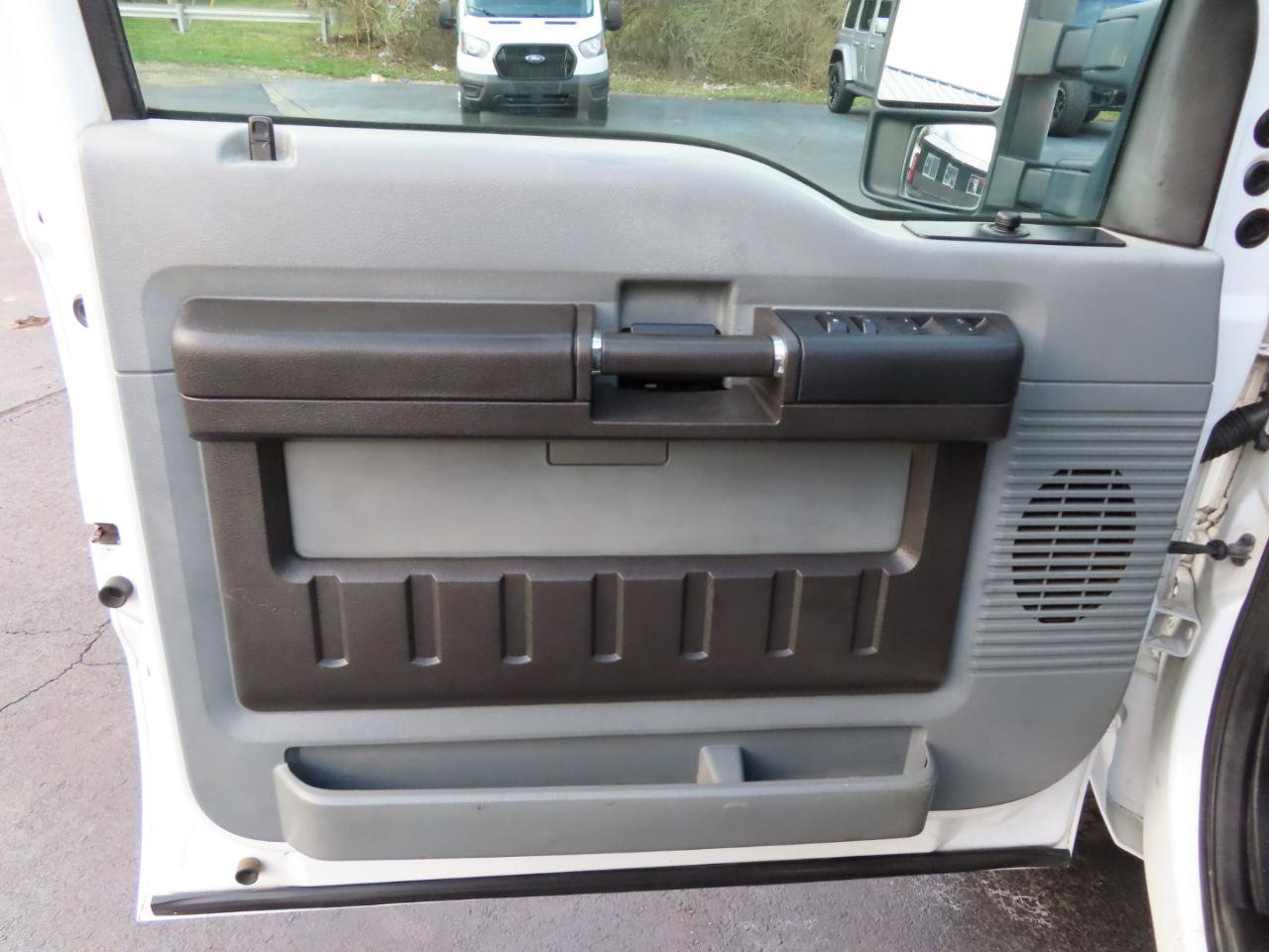 Used 2011 Ford F250 XL w/ PWR Equipment Group image 27