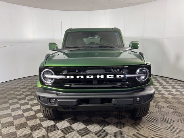 New 2025 Ford Bronco Outer Banks image 2