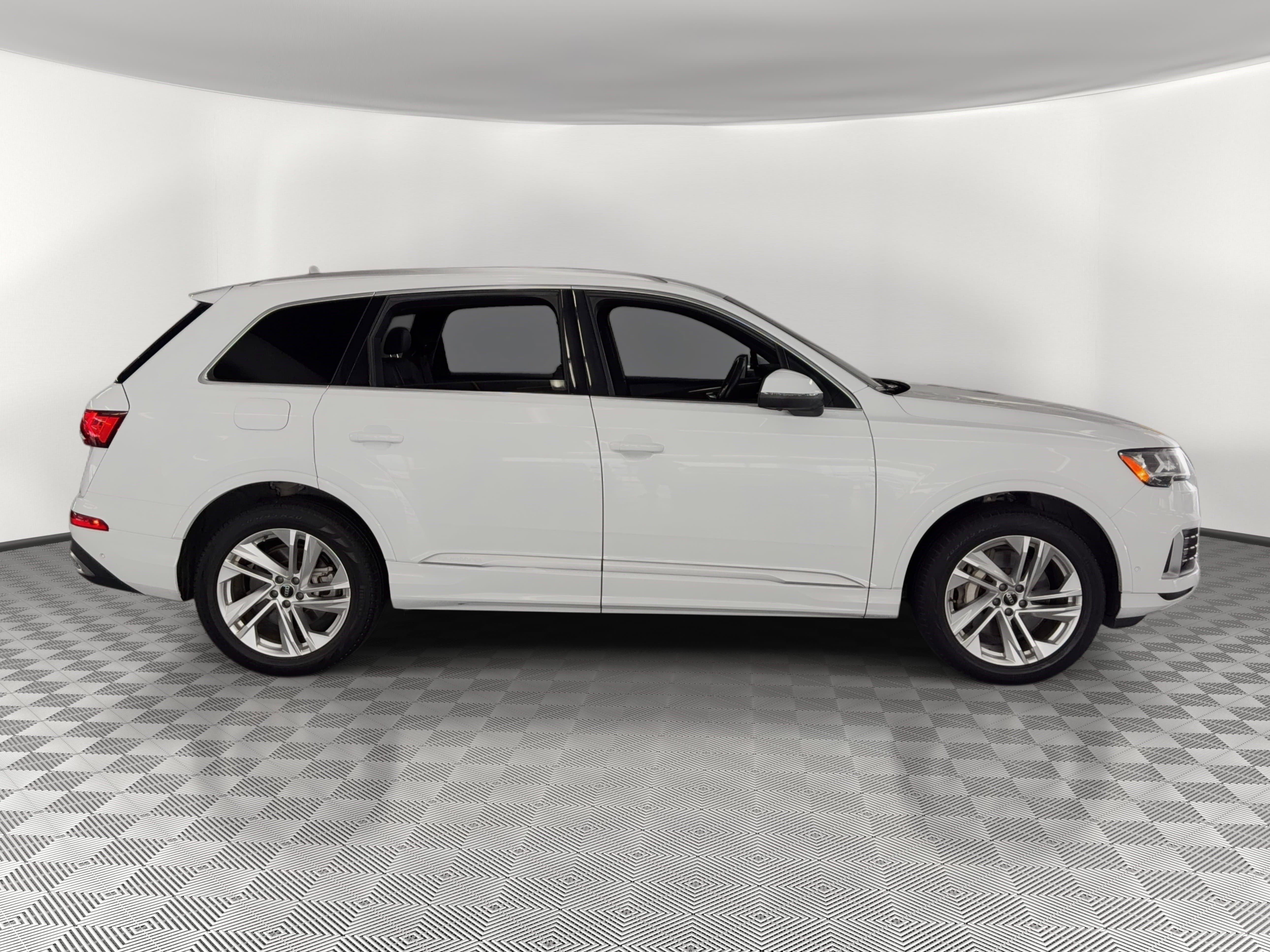 Used 2021 Audi Q7 2.0T Premium Plus AWD/4WD image 8