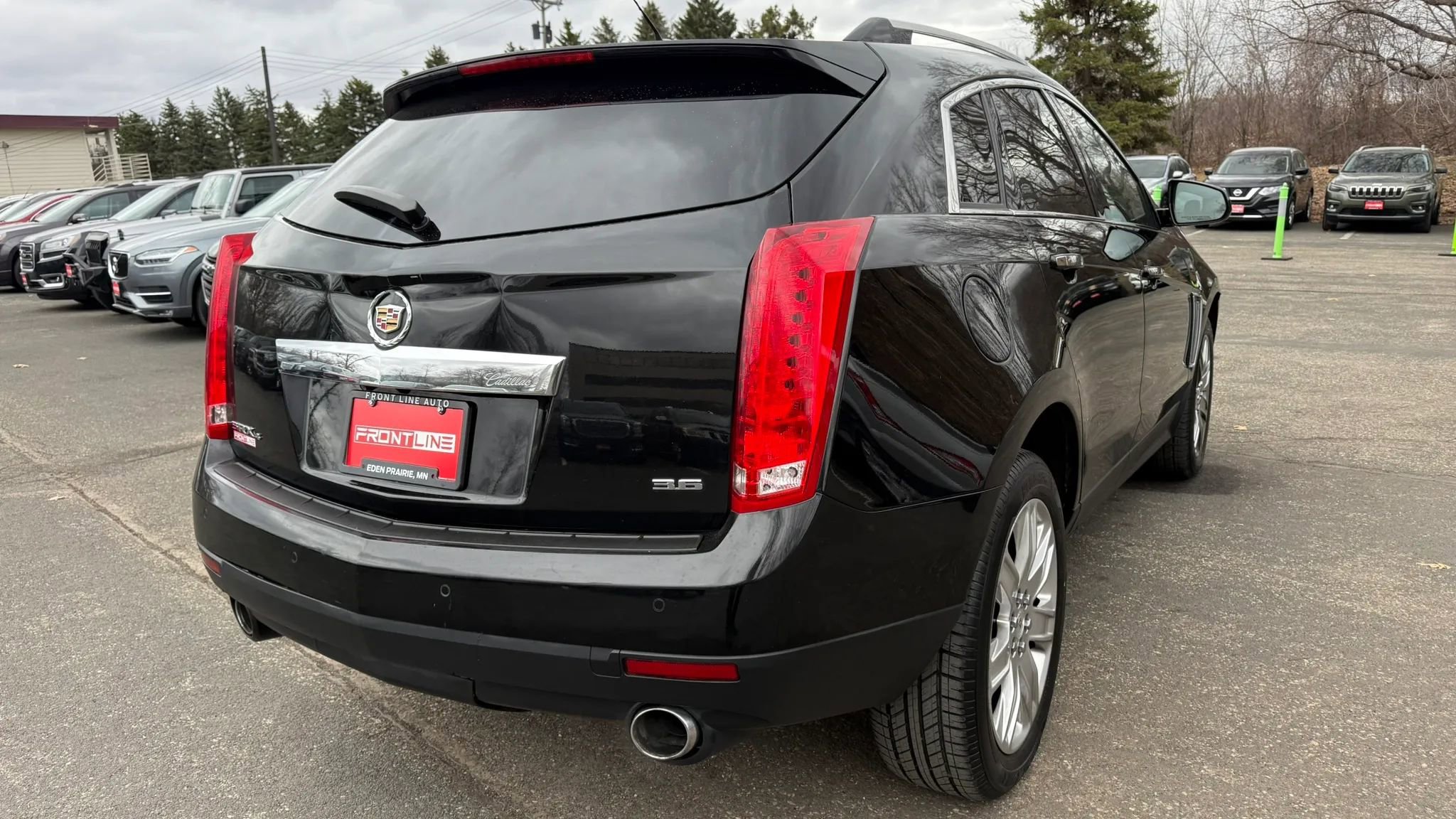 Used 2015 Cadillac SRX Luxury w/ Driver Awareness Package image 9