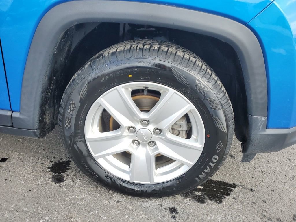 Used 2017 Jeep Renegade Sport w/ Power & Air Group image 9