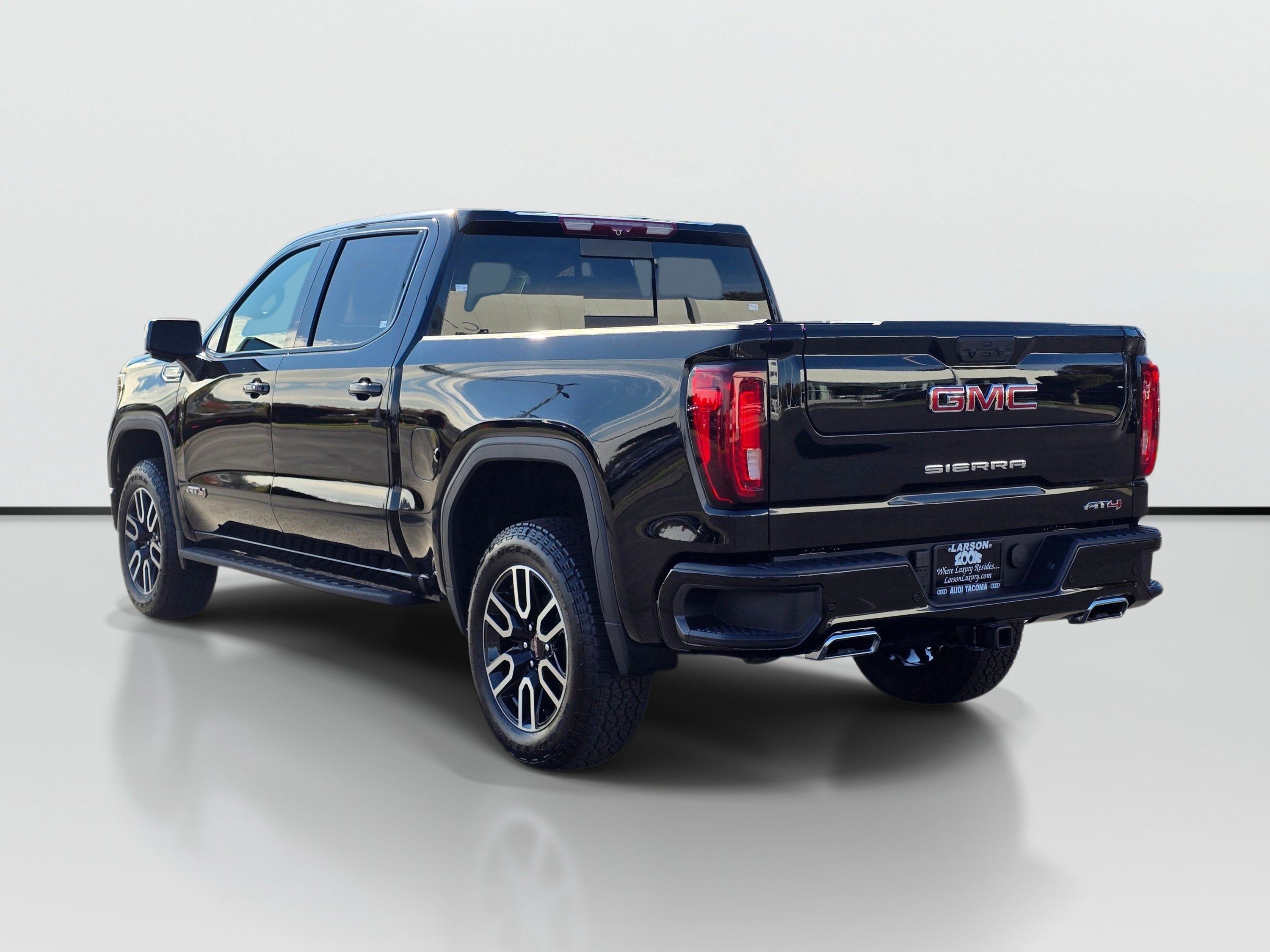 Used 2026 GMC Sierra 1500 AT4 w/ AT4 Premium Package AWD/4WD image 3