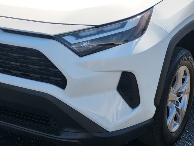 Used 2025 Toyota RAV4 XLE image 7