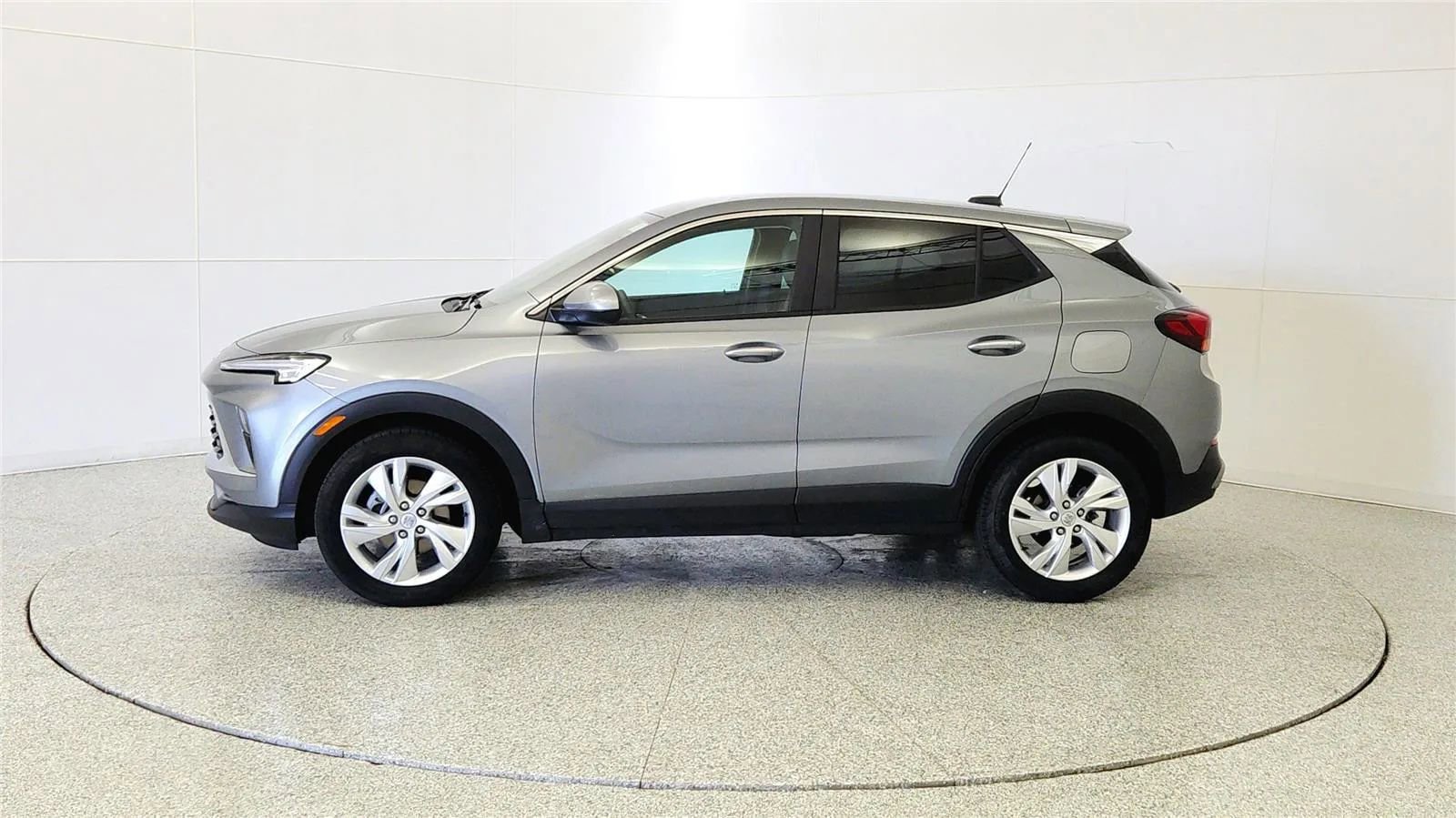 Used 2025 Buick Encore GX Preferred FWD image 4
