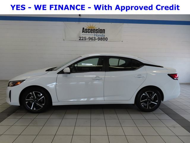 Used 2025 Nissan Sentra SV FWD image 3
