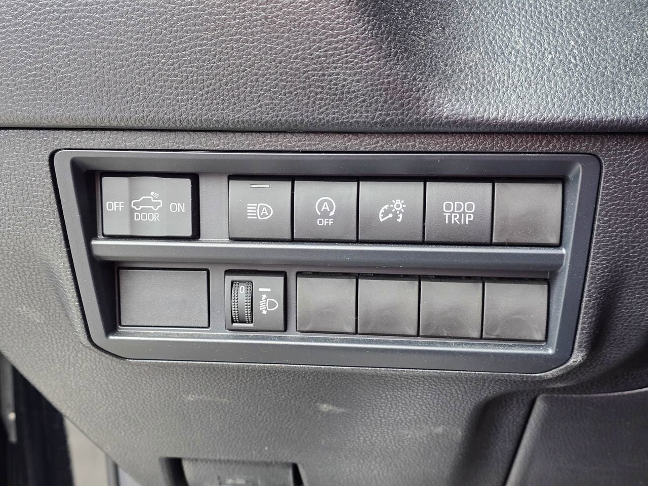 Used 2025 Toyota Tundra SR5 AWD/4WD image 24