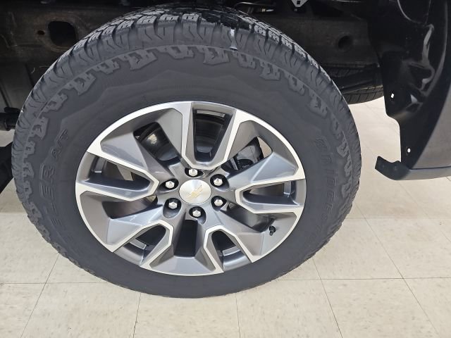 Used 2023 Chevrolet Silverado 1500 LT image 23
