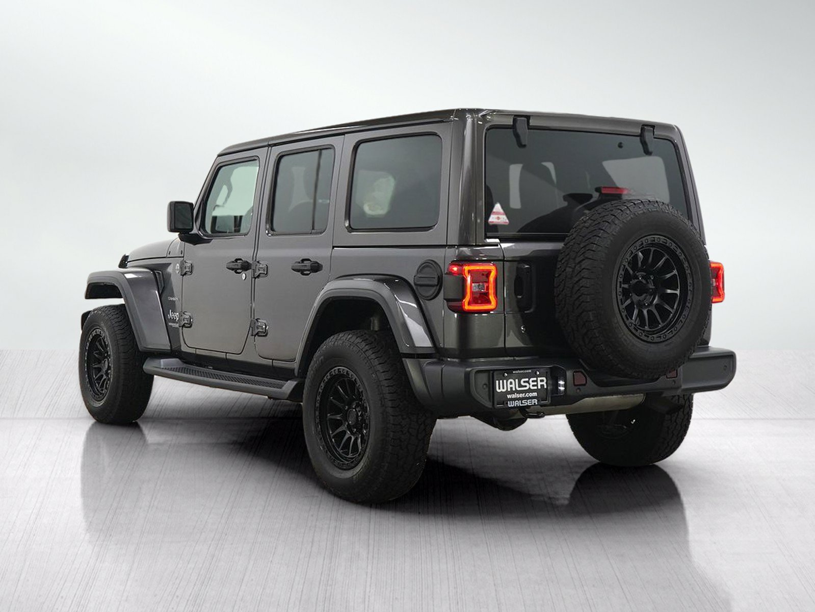 Used 2020 Jeep Wrangler Unlimited Sahara AWD/4WD image 4