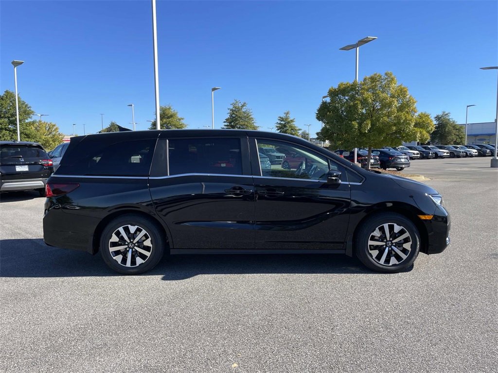 New 2026 Honda Odyssey EX-L image 2