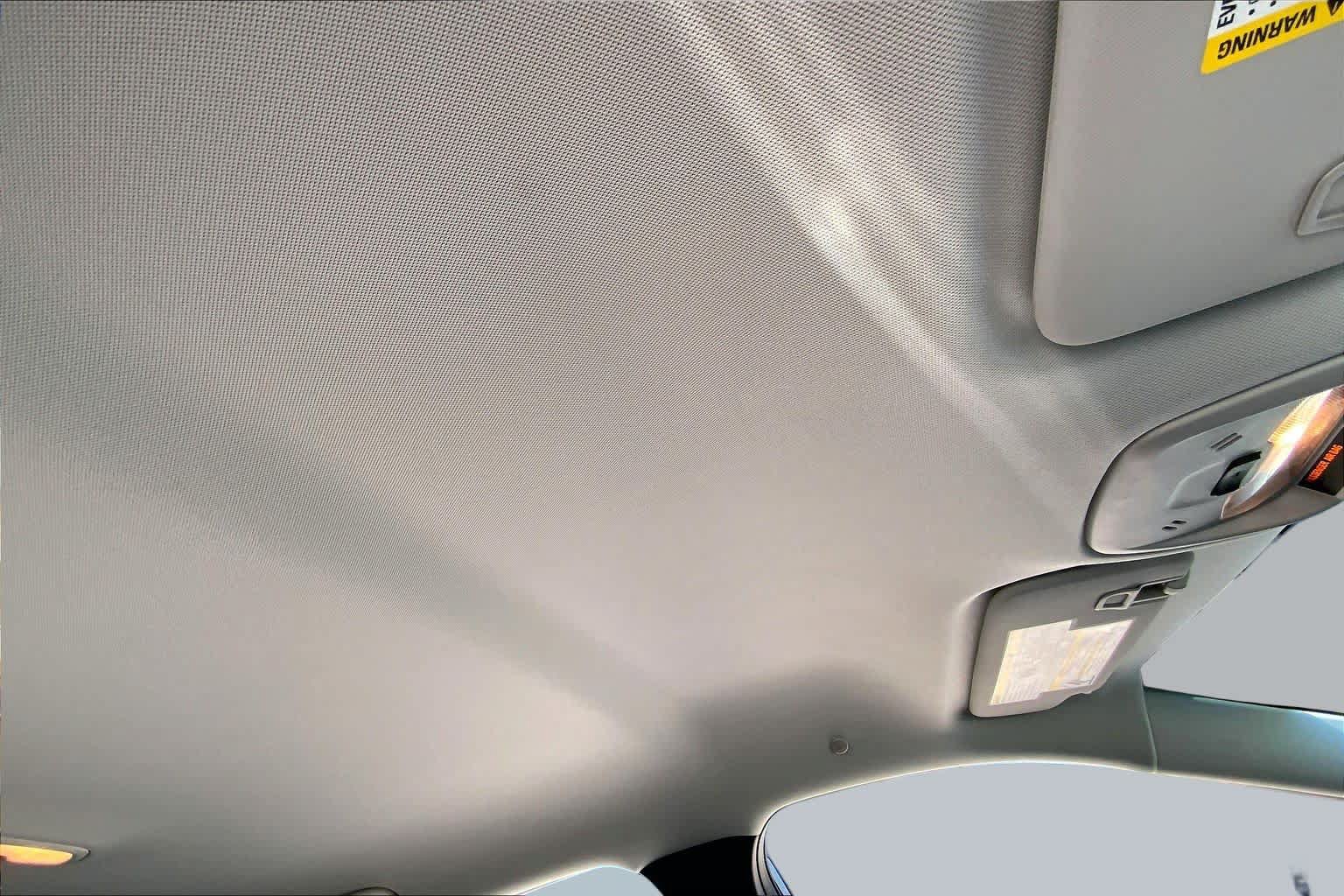 Used 2024 Chevrolet Trax LT w/ LT Convenience Package FWD image 14