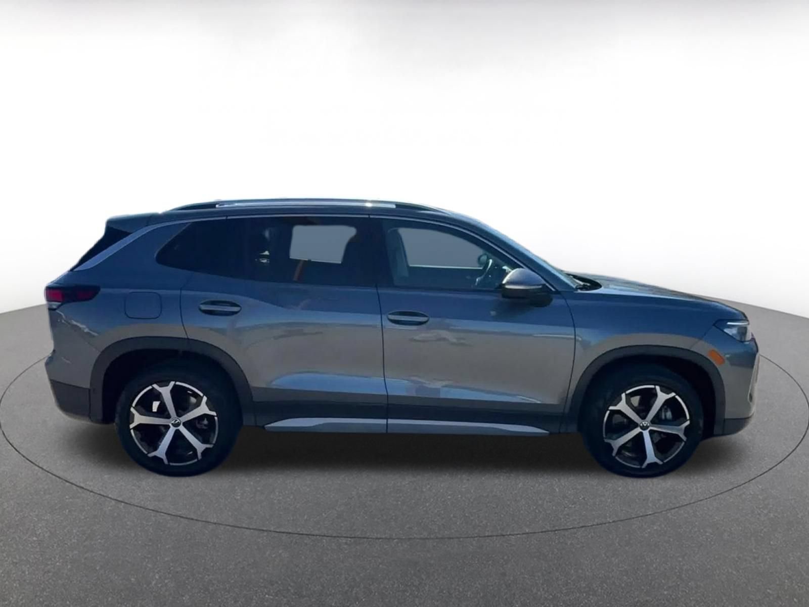 Used 2026 Volkswagen Tiguan SE AWD/4WD image 15