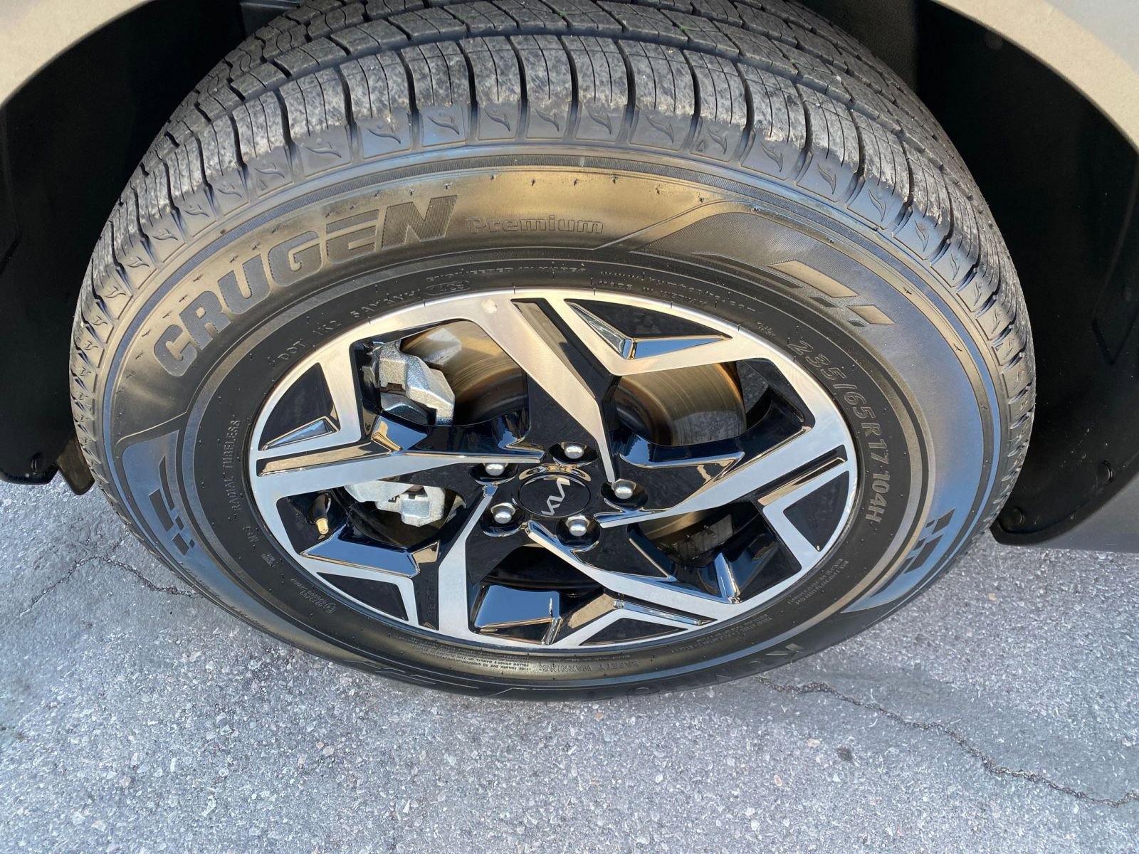 Used 2025 Kia Sportage LX image 30