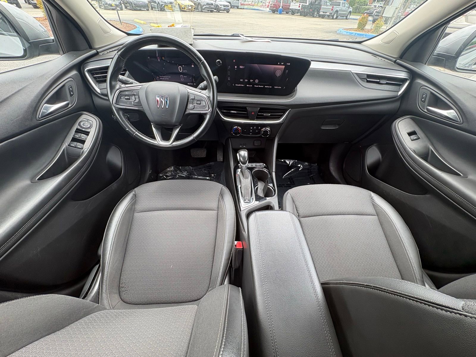 Used 2024 Buick Encore GX Preferred FWD image 8