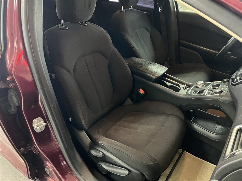 Used 2015 Chrysler 200 Limited w/ Convenience Group FWD image 21