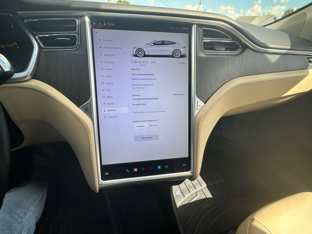 Used 2013 Tesla Model S image 22