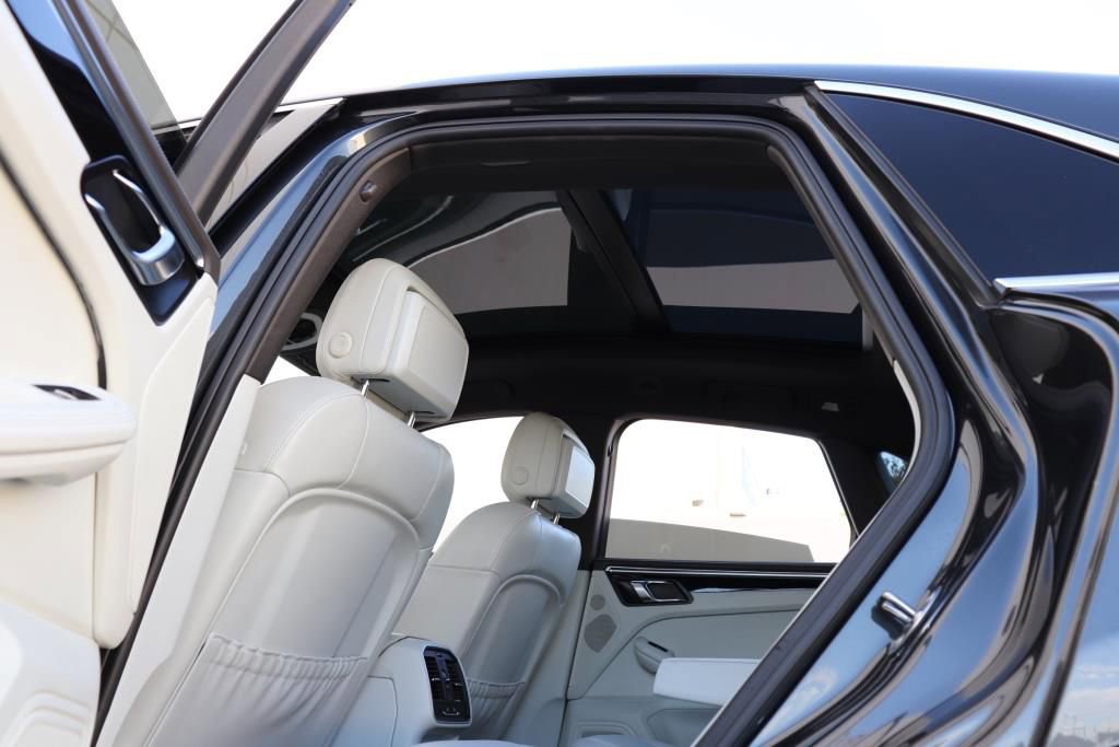 Used 2017 Porsche Macan S image 37