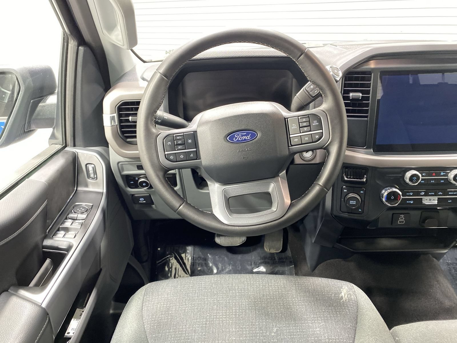 Used 2025 Ford F150 XLT w/ Equipment Group 301A Standard AWD/4WD image 14