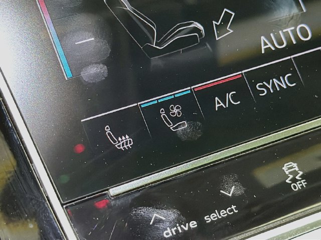 Used 2023 Audi SQ8 Prestige AWD/4WD image 24