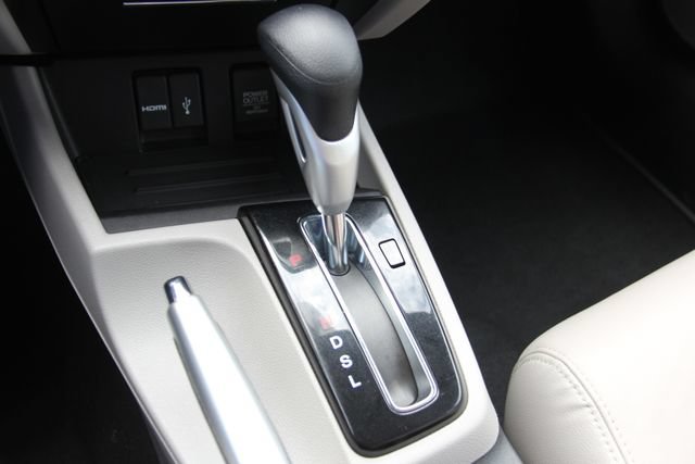 Used 2015 Honda Civic EX-L image 27