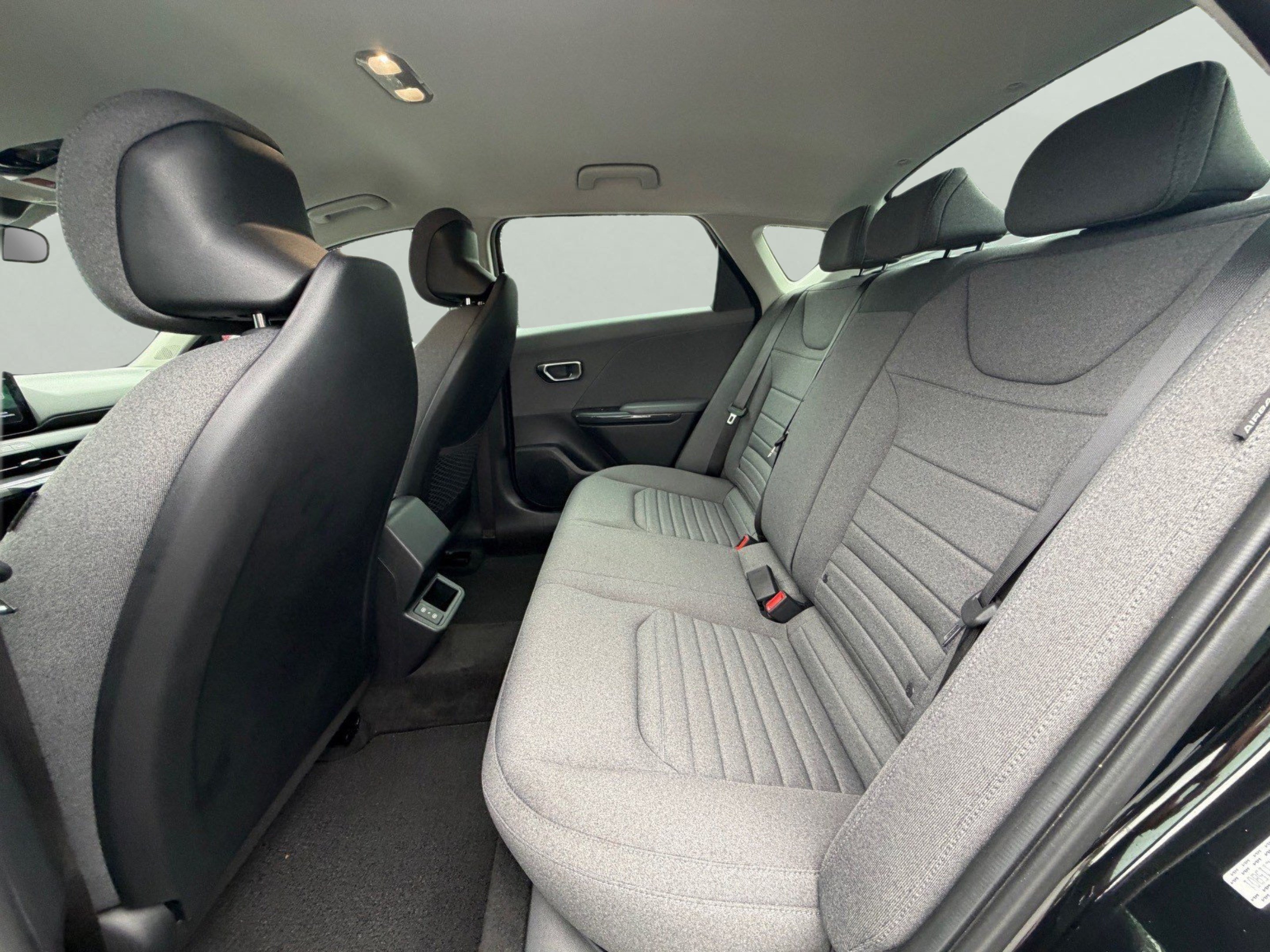 Used 2025 Kia K4 EX FWD image 15