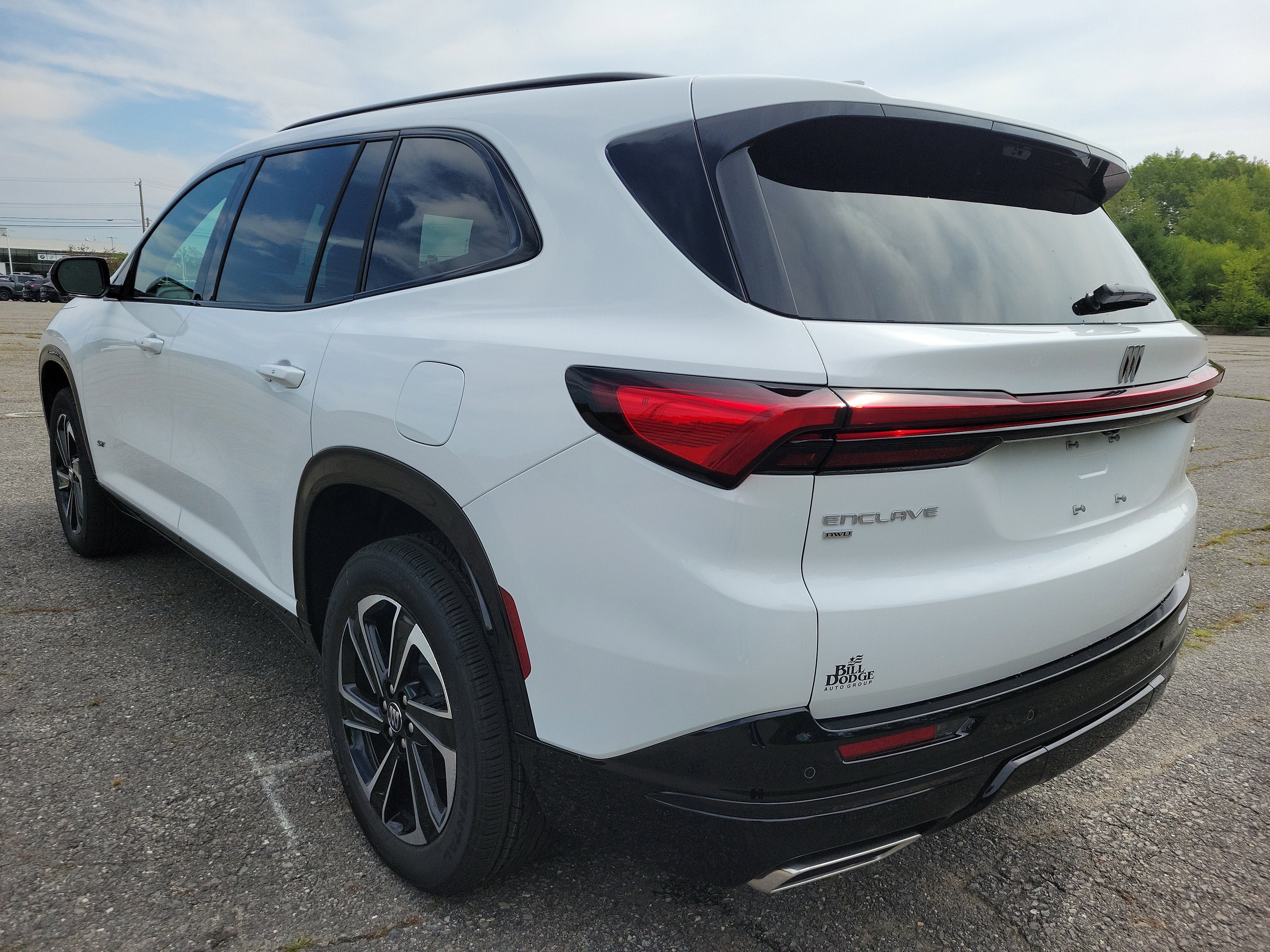 New 2026 Buick Enclave Sport Touring w/ Power Package AWD/4WD image 5