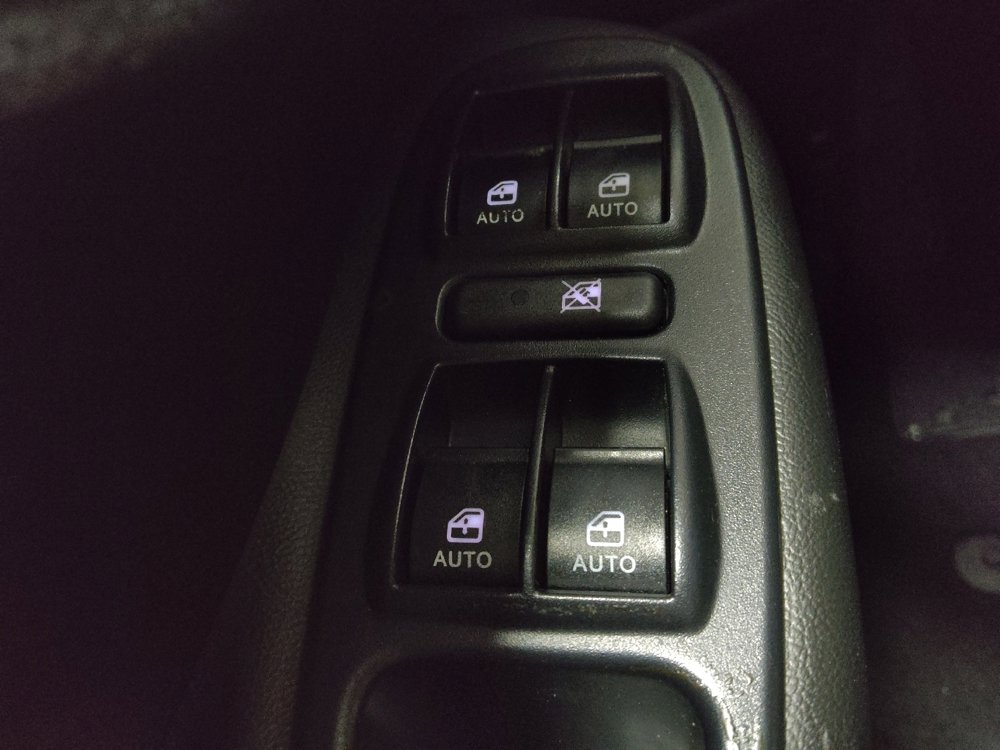 Used 2020 FIAT 500L Pop w/ Popular Equipment Group FWD image 27
