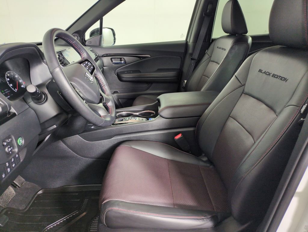 Certified 2024 Honda Ridgeline Black Edition image 13