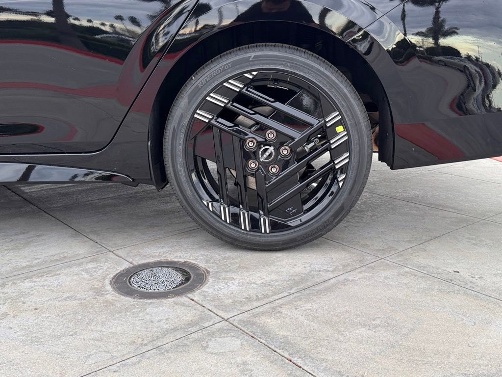 New 2026 Nissan Sentra SR w/ Floor Mat Package image 8