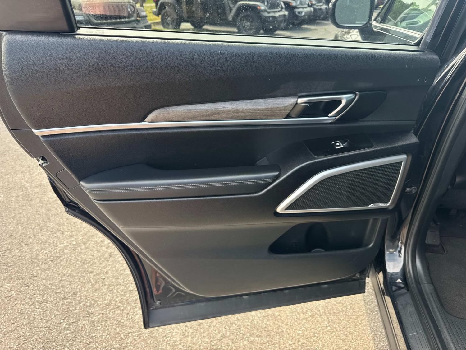 Used 2021 Kia Telluride EX w/ EX Premium Package FWD image 18
