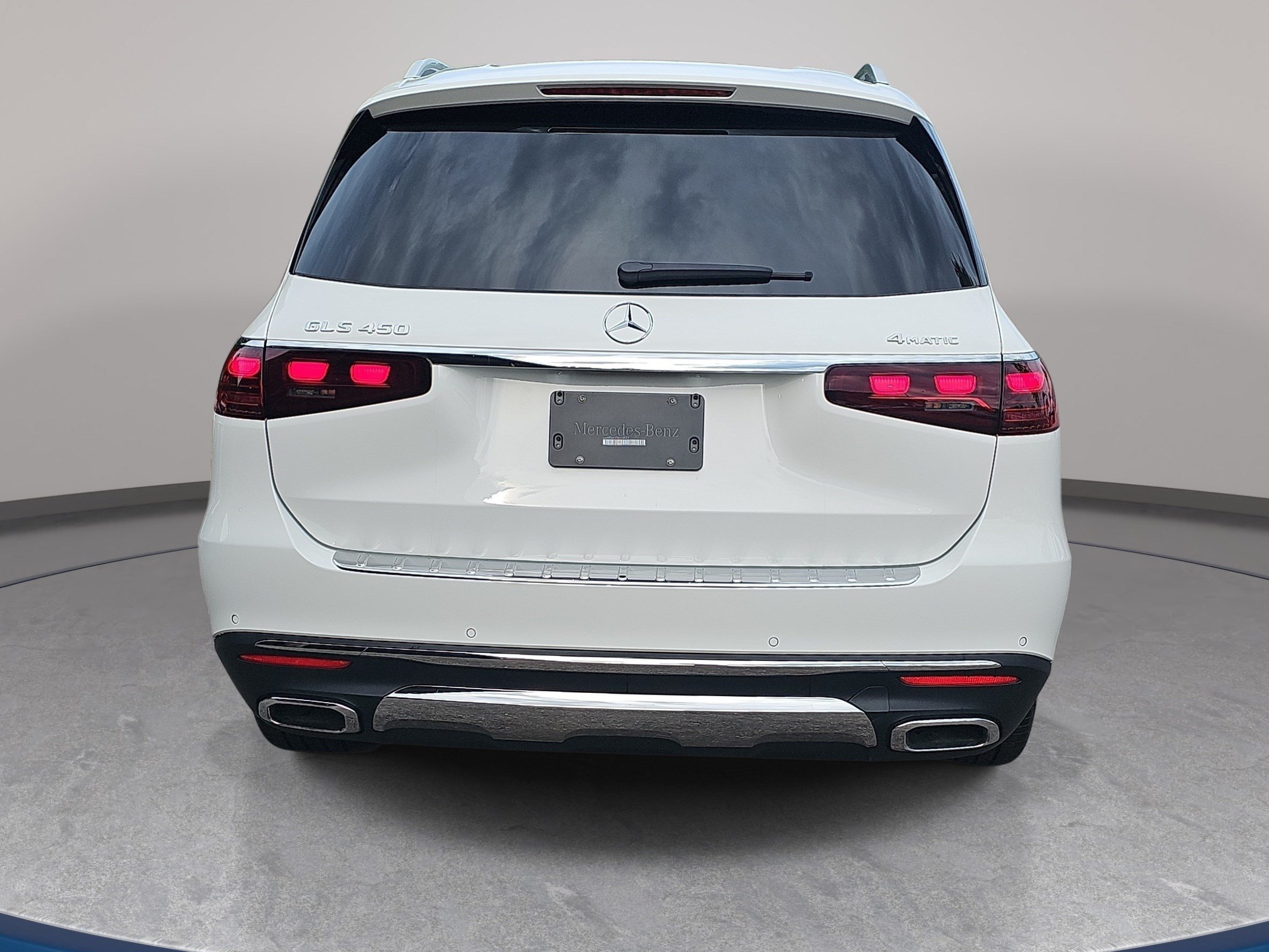 Certified 2026 Mercedes-Benz GLS 450 4MATIC image 7