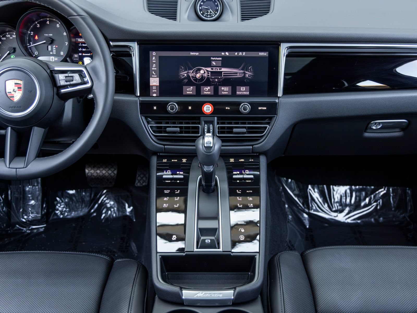 Certified 2026 Porsche Macan AWD/4WD image 47