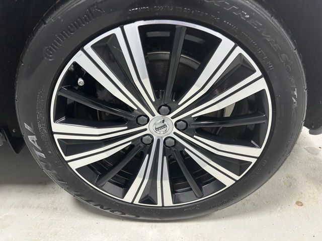 Used 2022 Volvo XC60 T8 Inscription w/ Advanced Package image 6