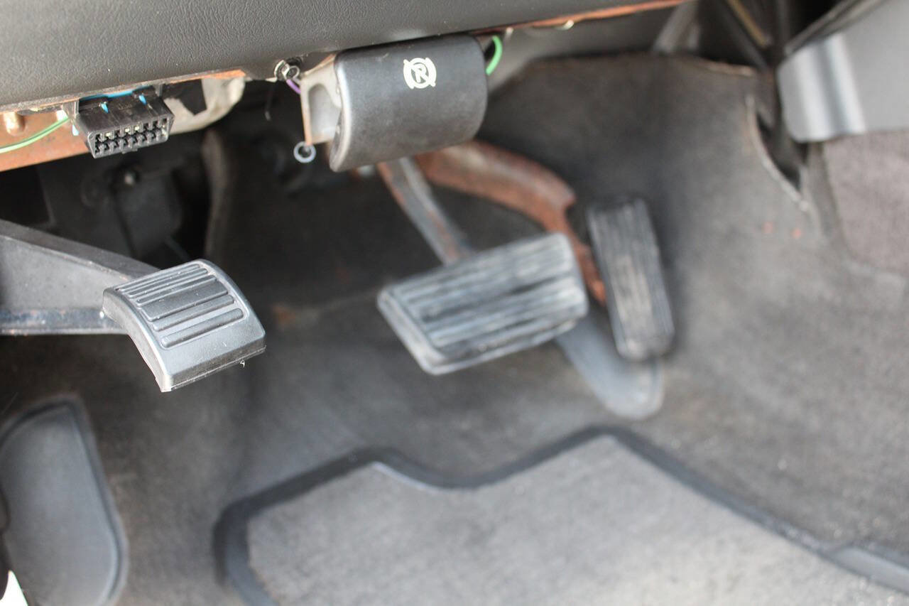 Used 2006 HUMMER H2 SUT image 36