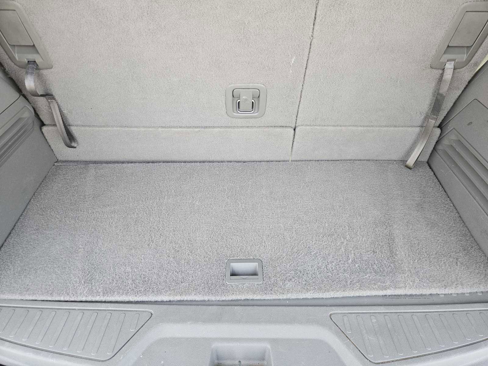 Used 2015 GMC Acadia SLT image 29