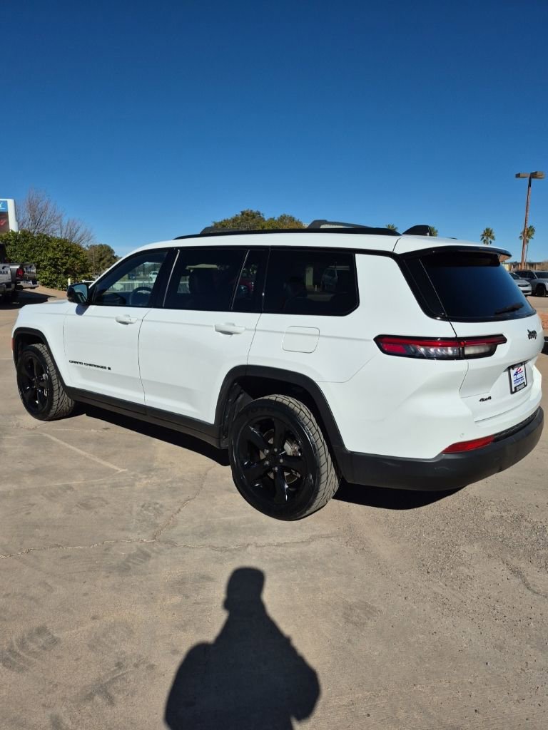 Used 2023 Jeep Grand Cherokee L Laredo AWD/4WD image 7