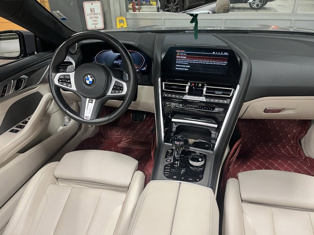Used 2022 BMW M850i xDrive Convertible image 10