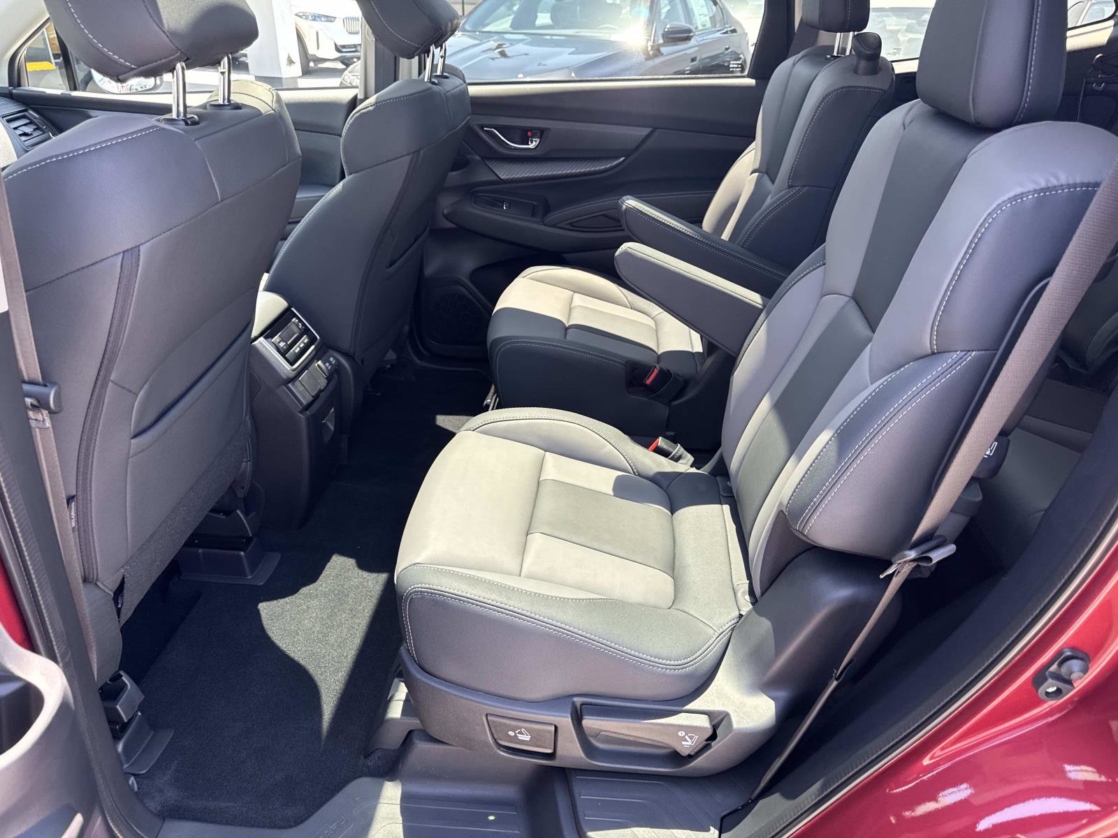 Used 2022 Subaru Ascent Onyx Edition AWD/4WD image 11