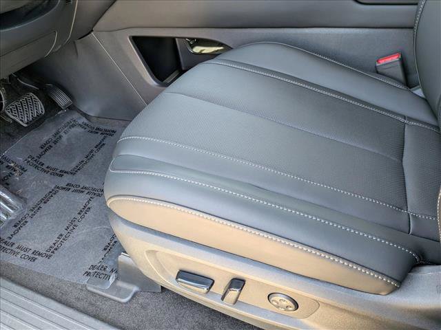 New 2027 INFINITI QX60 Luxe w/ Family Package AWD/4WD image 4
