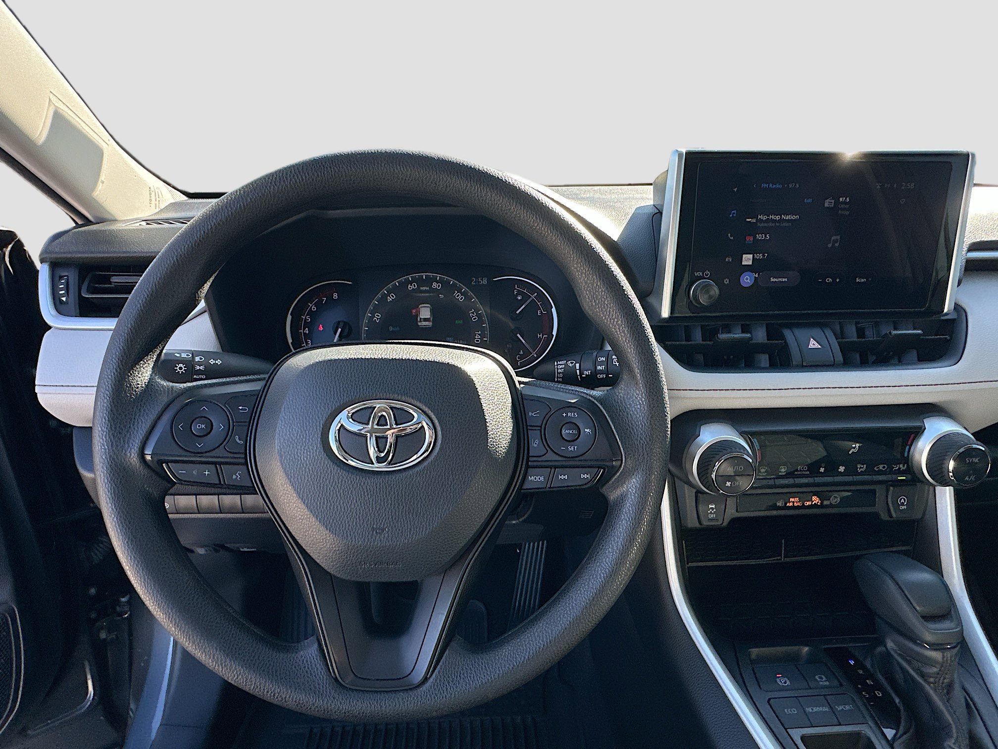 Used 2023 Toyota RAV4 XLE w/ Convenience Package image 11