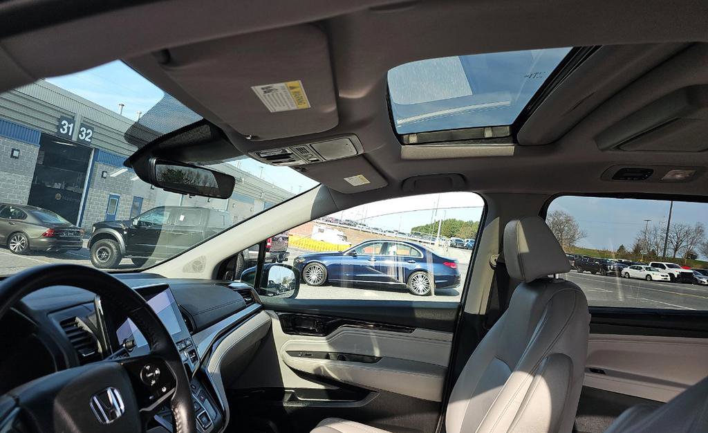 Used 2023 Honda Odyssey Touring image 9