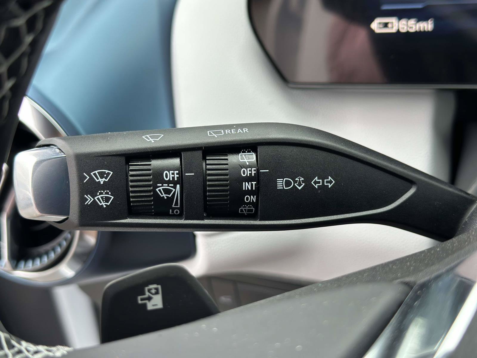 New 2026 Chevrolet Equinox EV LT AWD/4WD image 16